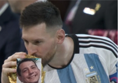 Momo ChupoAward